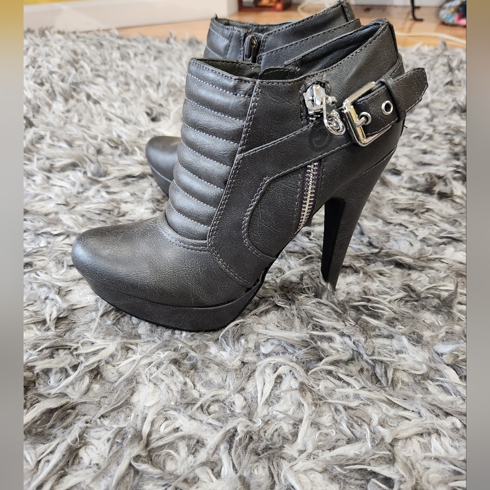 Guess Ankle Boot Heels